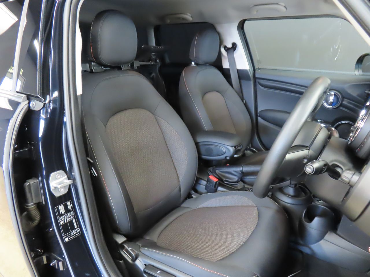F55 MINI Cooper 5-Door Hatch LCI