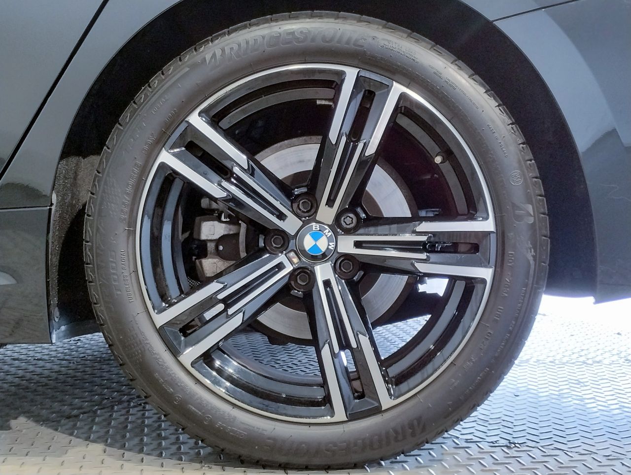 320d xDrive Berline RHD