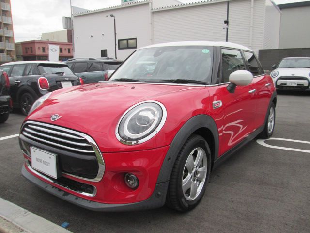 MINI F55 Cooper D 5dr Hatch LCI