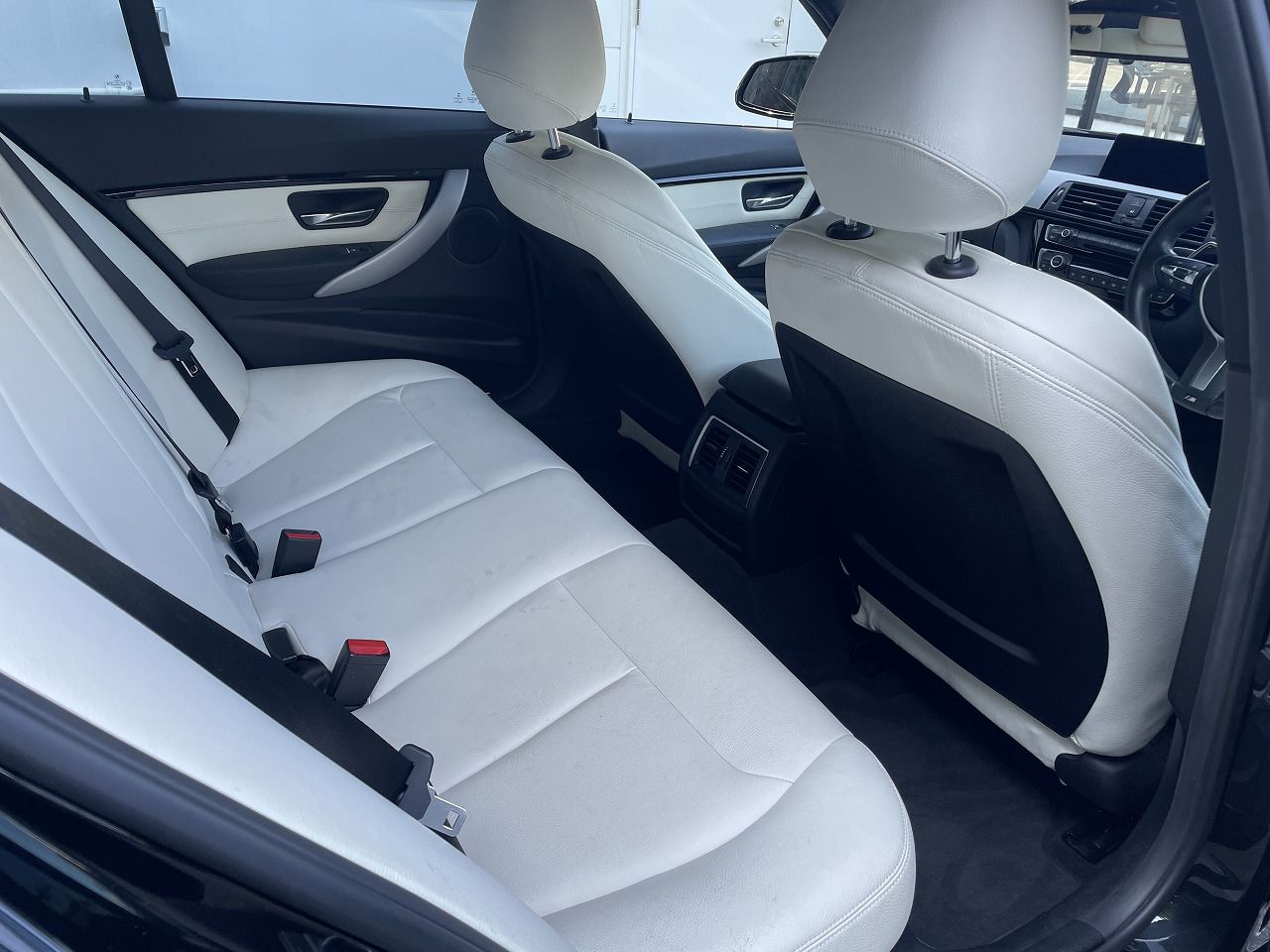 330E IPERFORMANCE SEDAN RHD