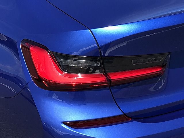 G20 330e Saloon RHD