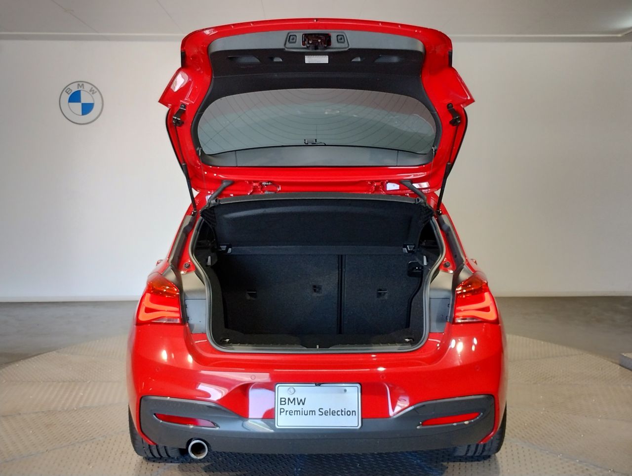 118D 5DOOR RHD