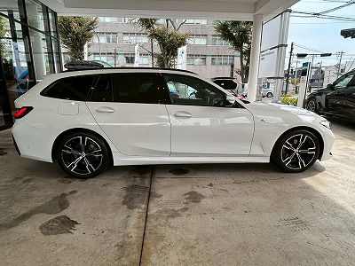 318i Touring RHD