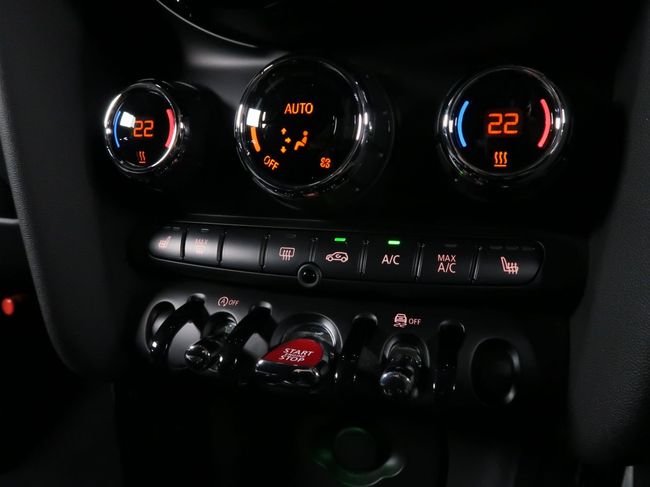 MINI F55 Cooper D 5dr Hatch LCI