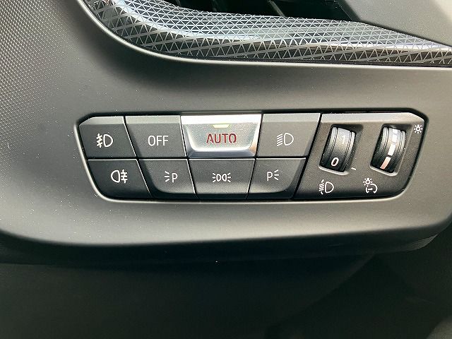 F40 118d Sports Hatch 5-door B47 2.0d