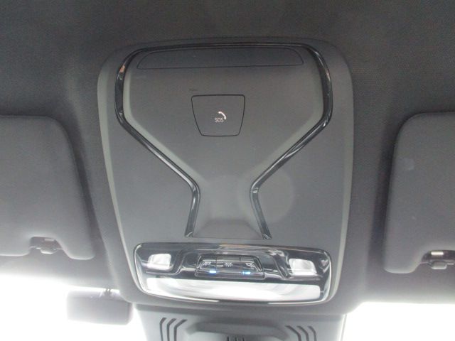 320d xDrive Berline RHD