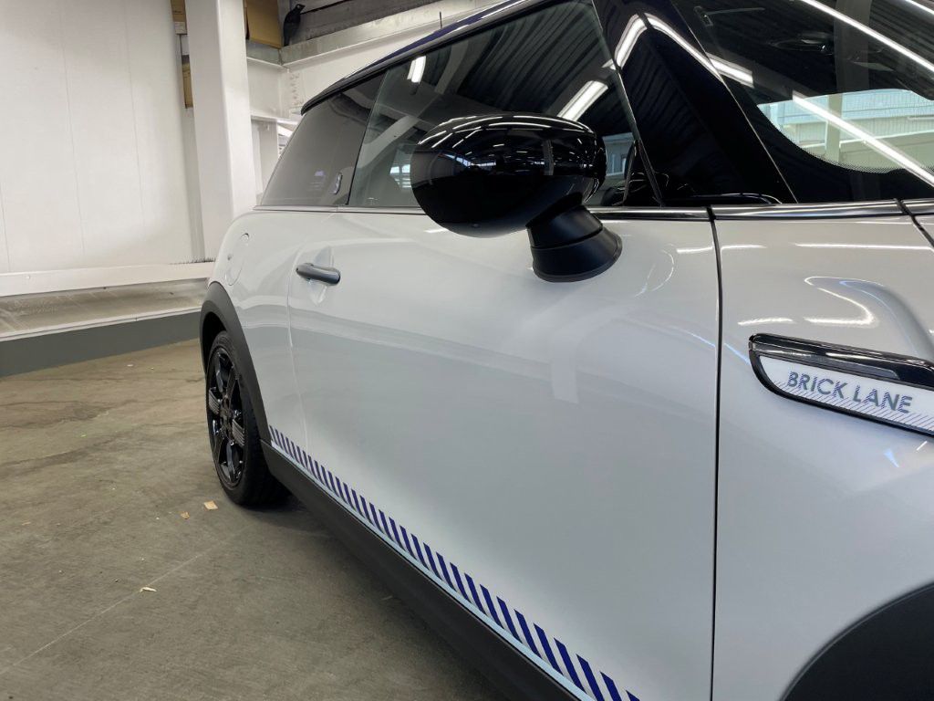 MINI Cooper F56 RHD