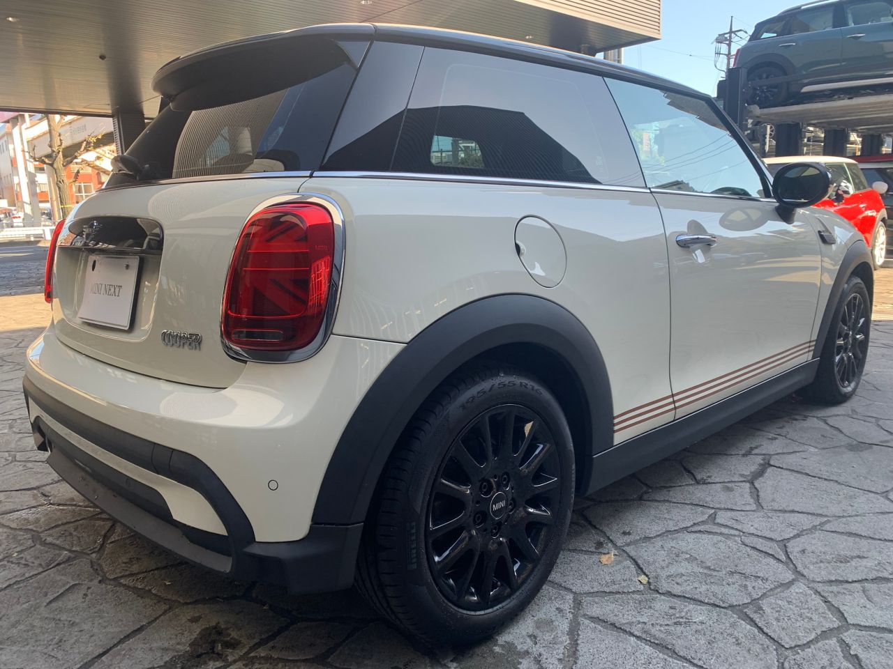 MINI Cooper F56 RHD