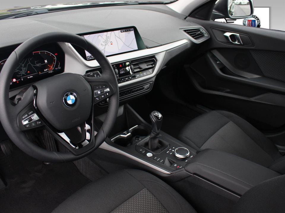 BMW 118