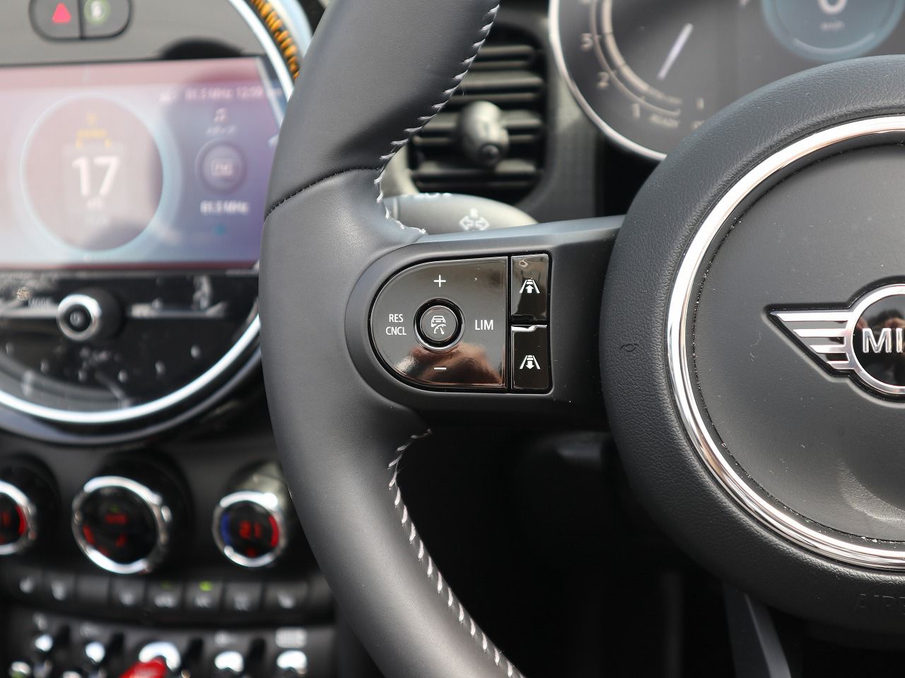 MINI Cooper S Convertible RHD