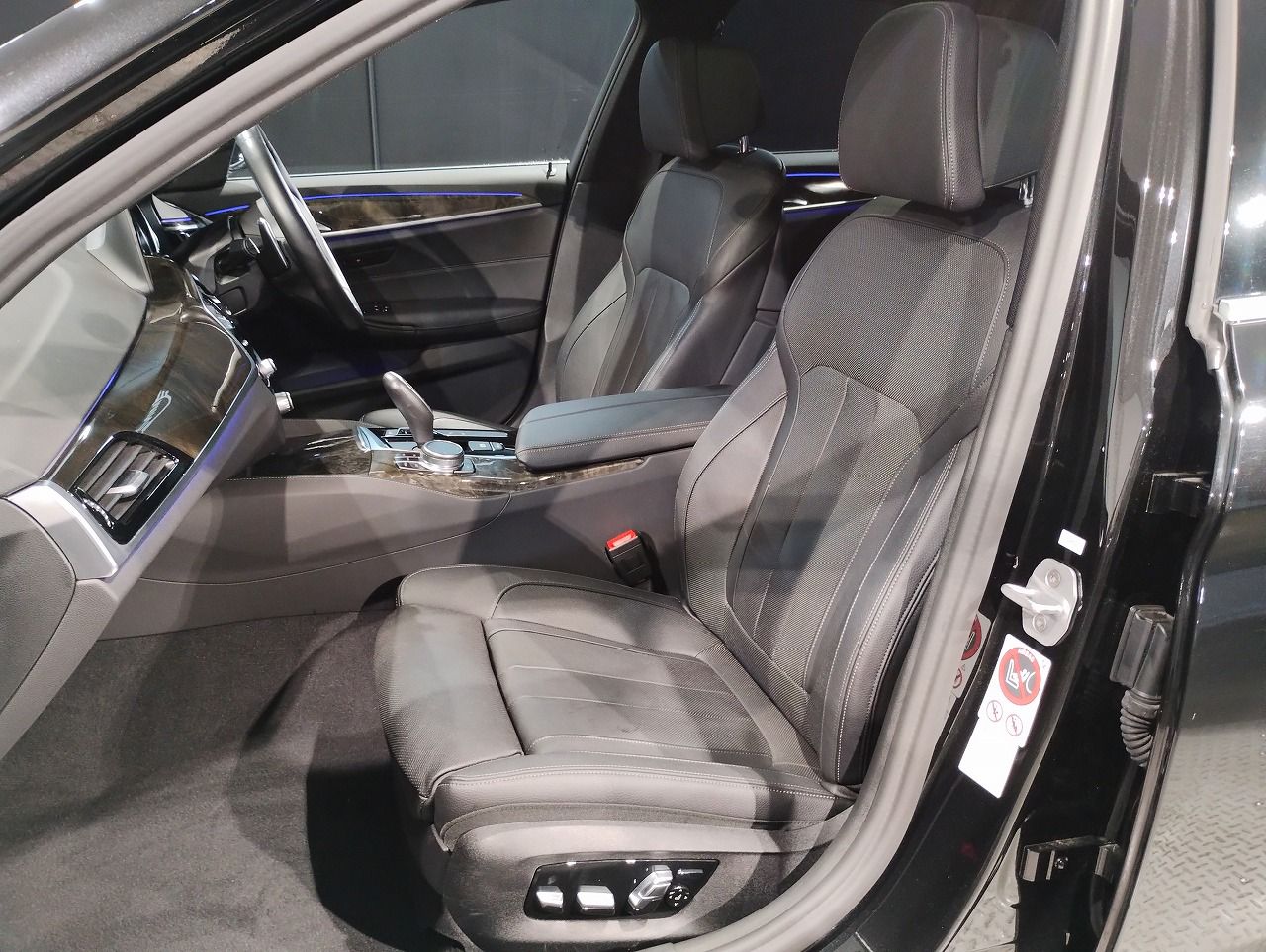 530I