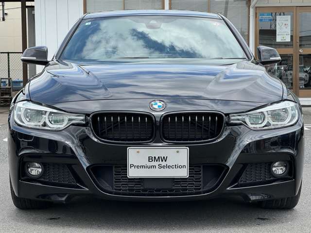 320D SEDAN RHD