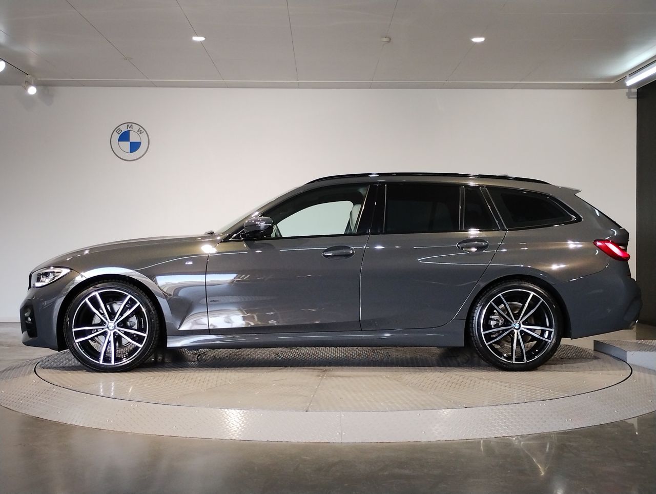 G21 320d xDrive Touring RHD