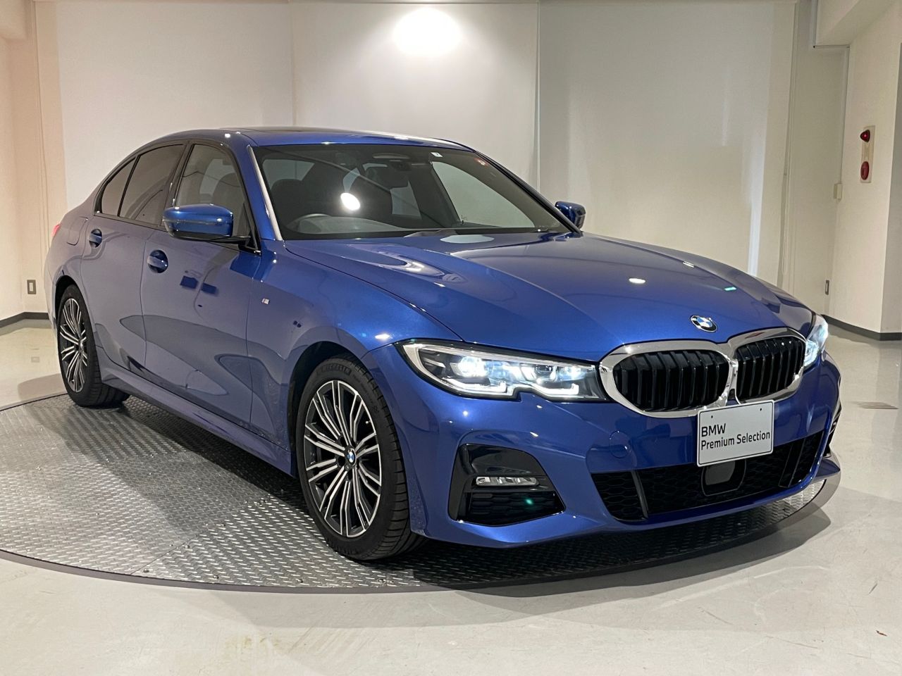 G20 320d xDrive RHD Saloon