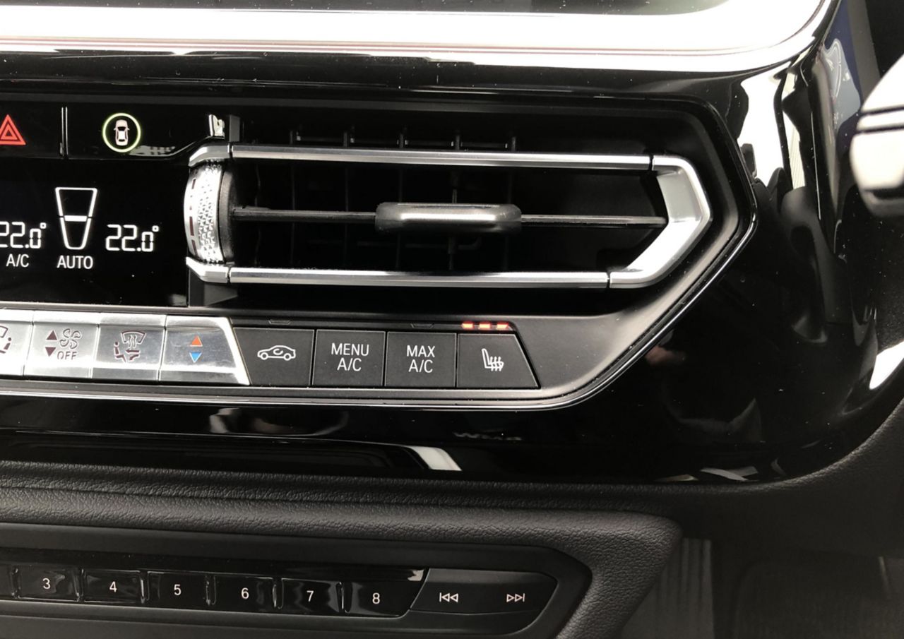 G29 z4 sDrive20i RHD