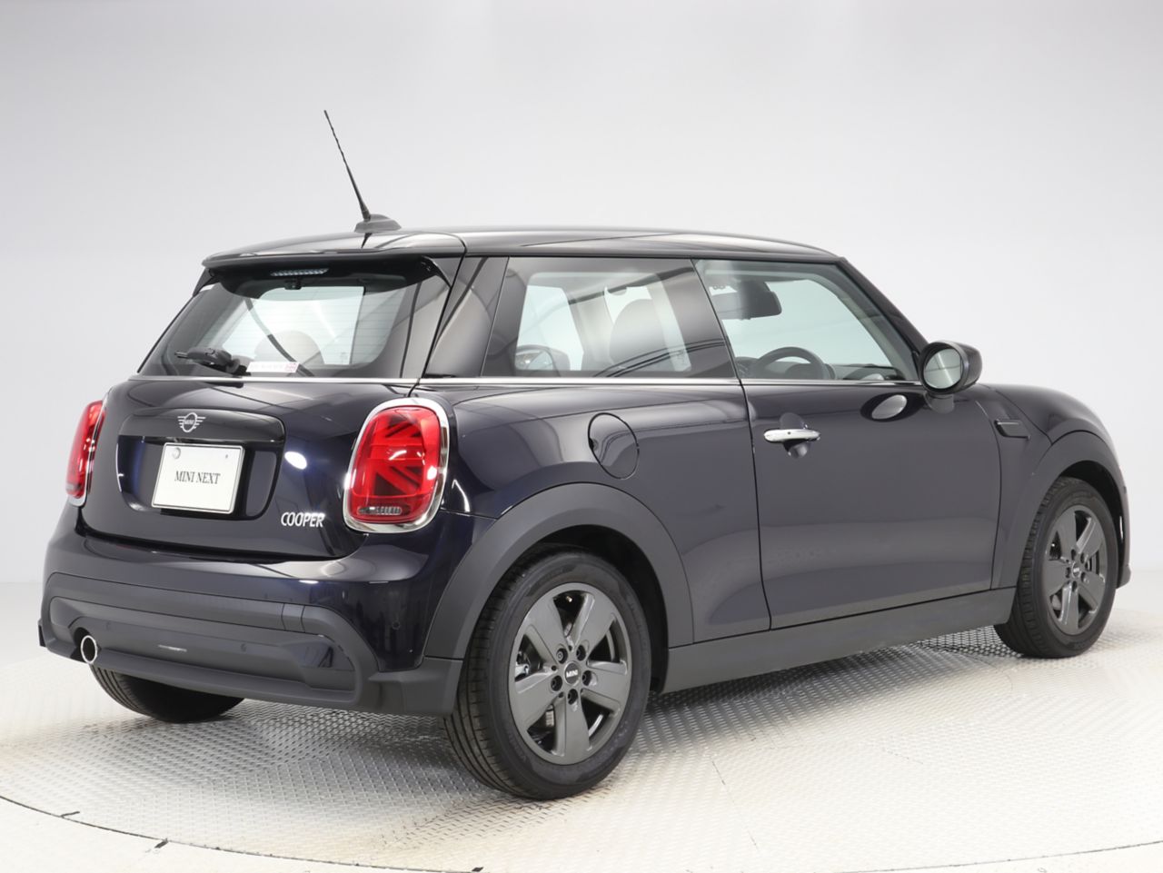 MINI Cooper F56 RHD