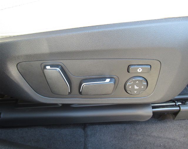 G01 X3 M40d RHD LCI ZA