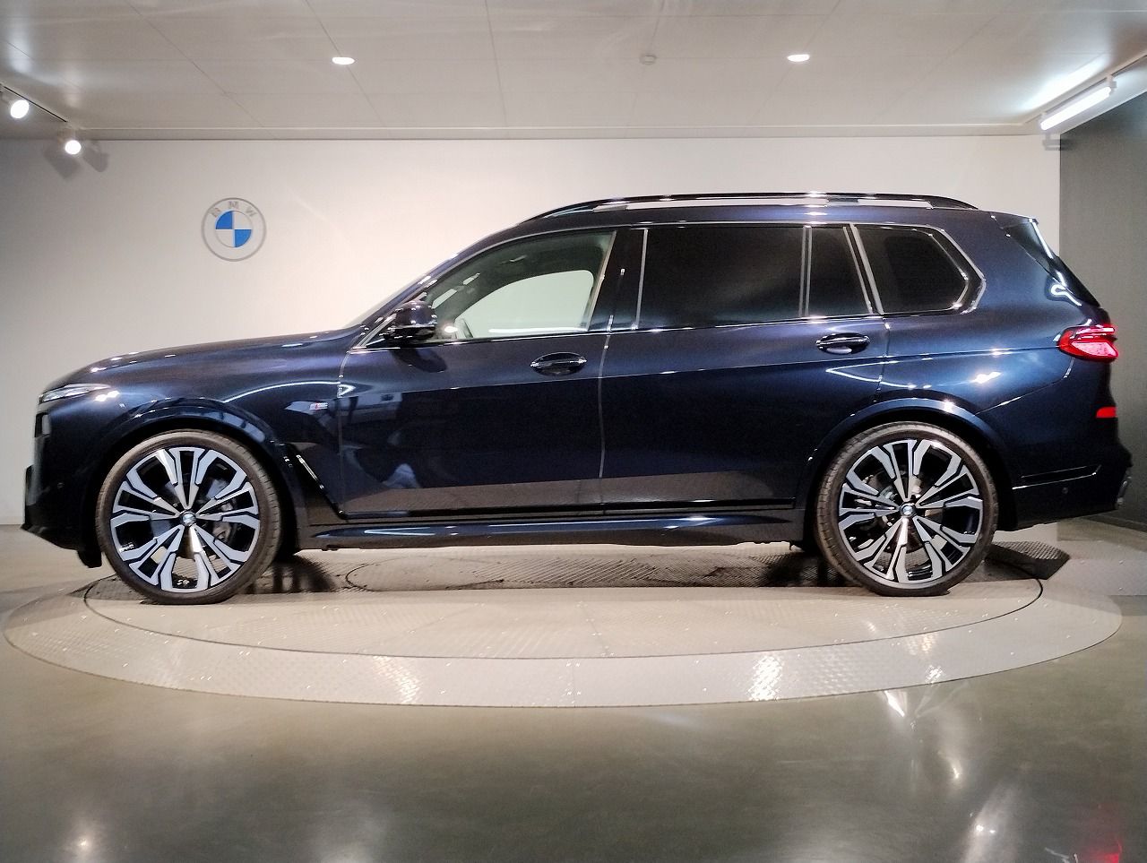 X7 xDrive40d RHD US