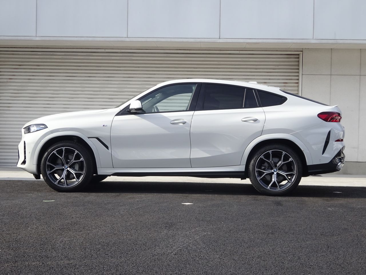 X6 xDrive30d M Sport RHD