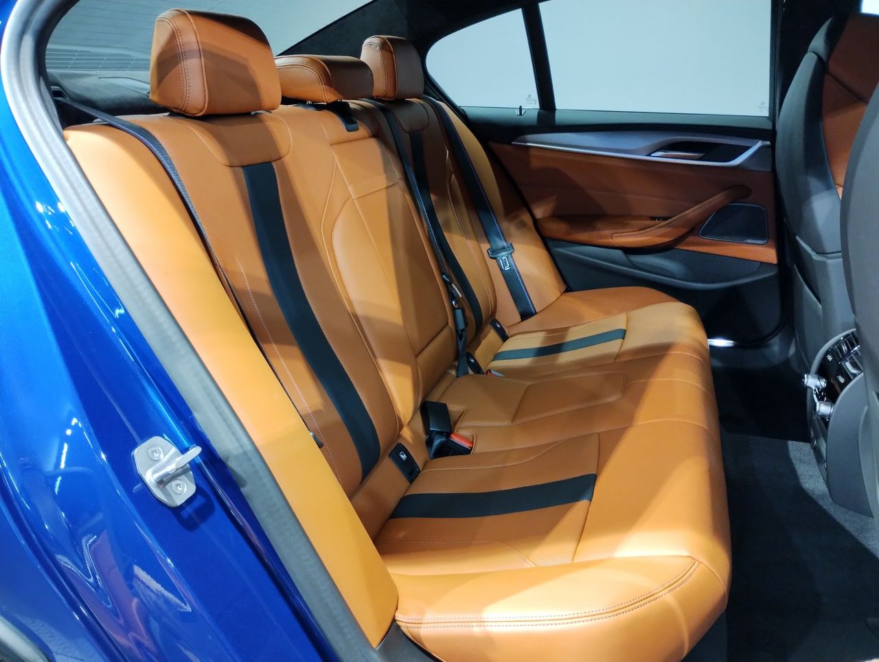 M5 Sedan RHD