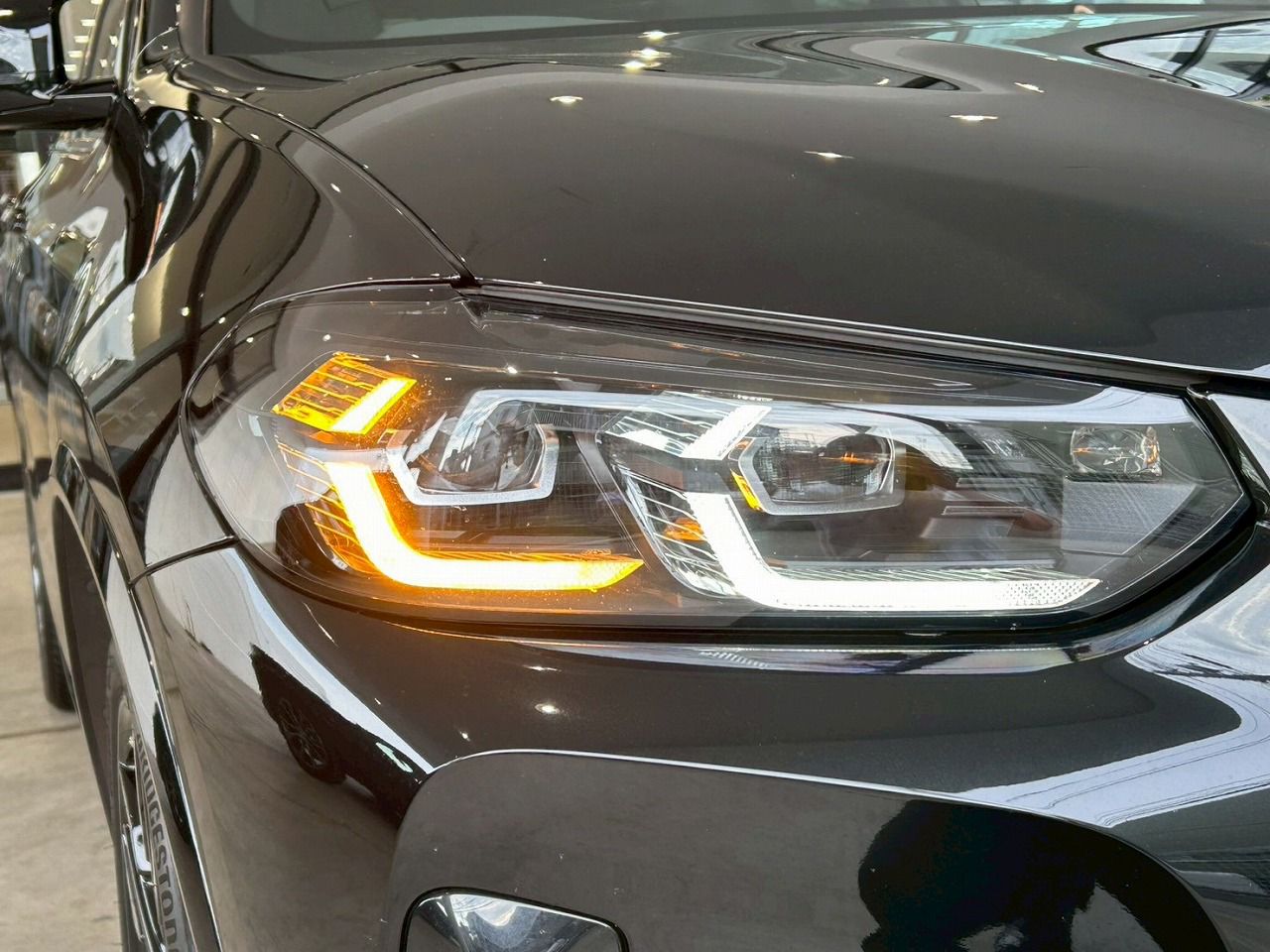G01 X3 M40d RHD LCI ZA
