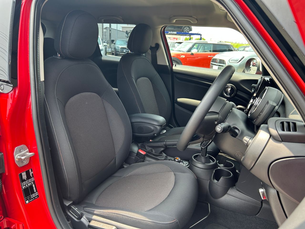 F55 MINI Cooper 5-Door Hatch LCI