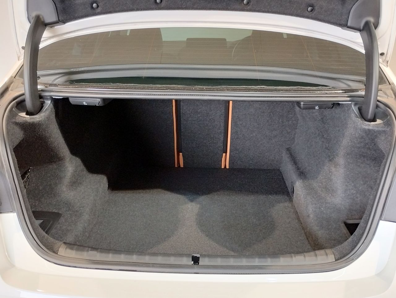 520d xDrive Sedan RHD