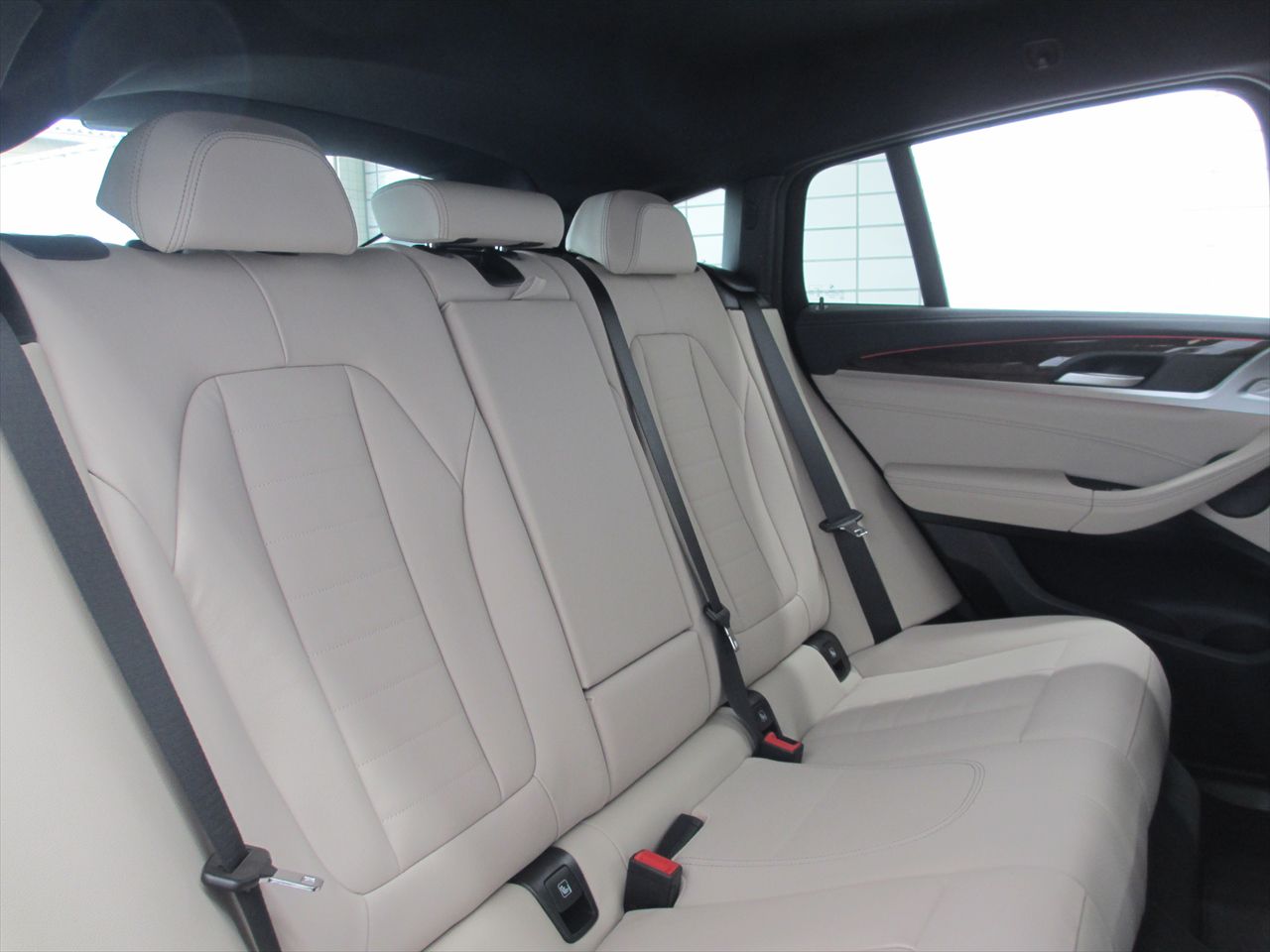 X4 xDrive20d RHD