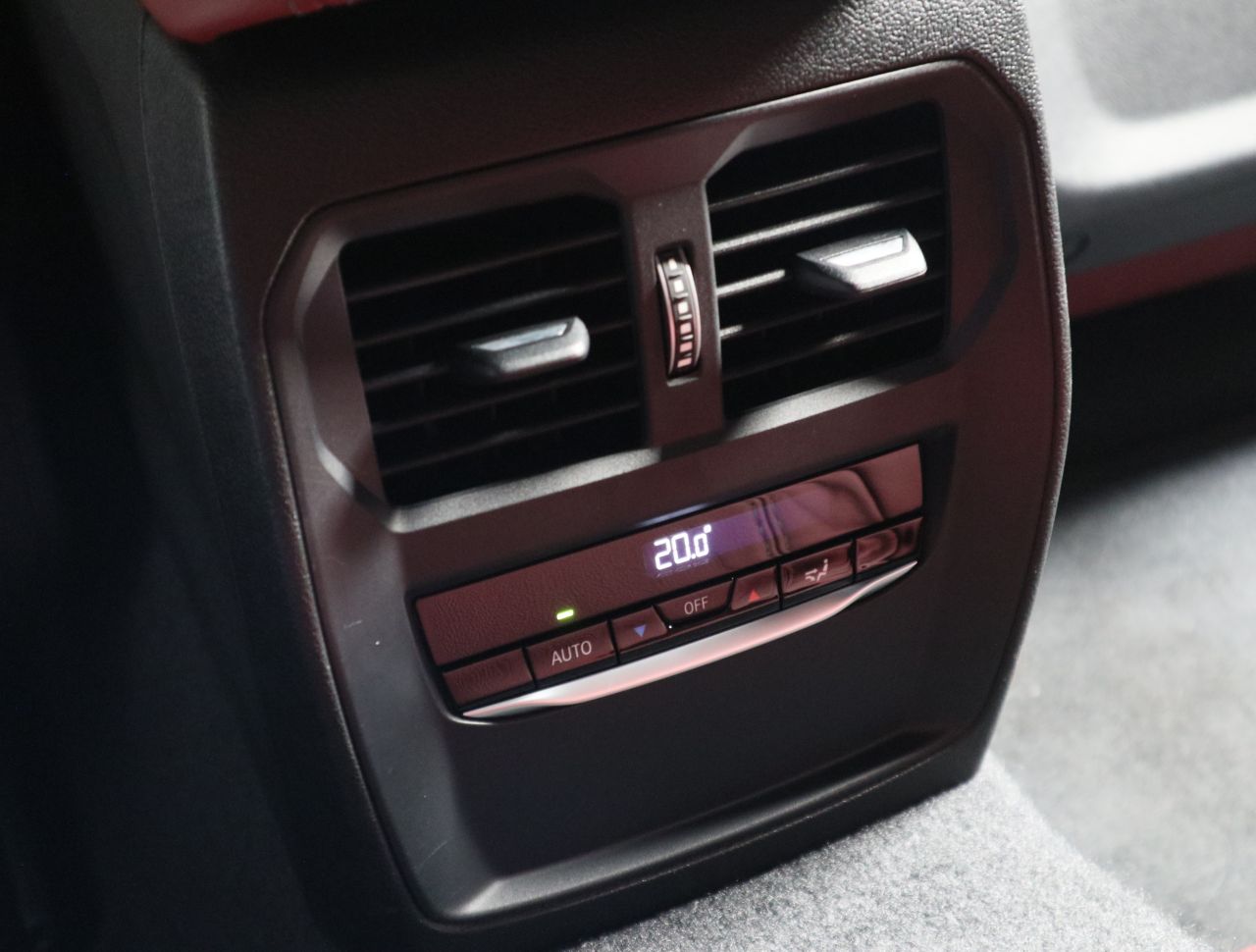 G42 220i Coupe