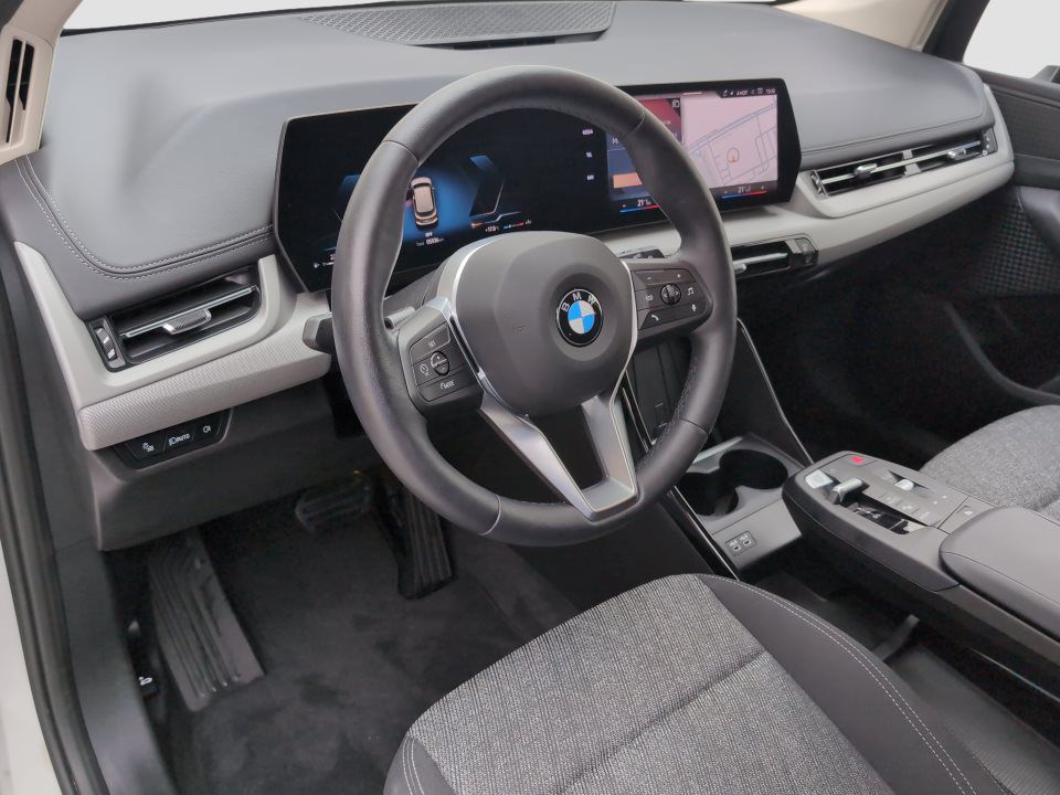 BMW 216