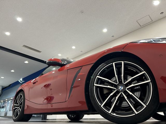 G29 z4 sDrive20i RHD