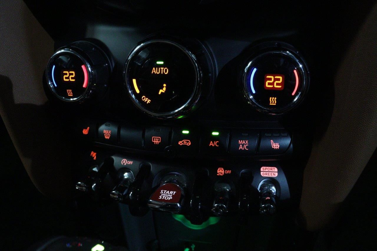 F56 COOPER S D(AT)