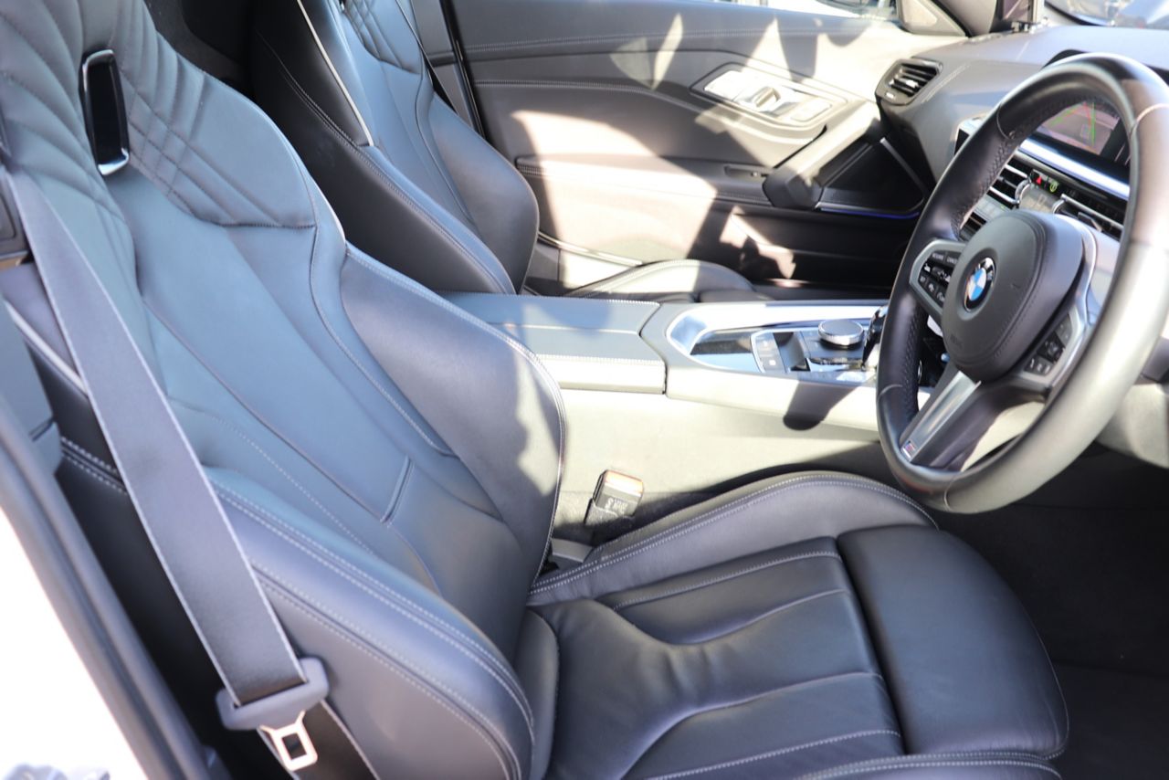 G29 z4 sDrive20i RHD