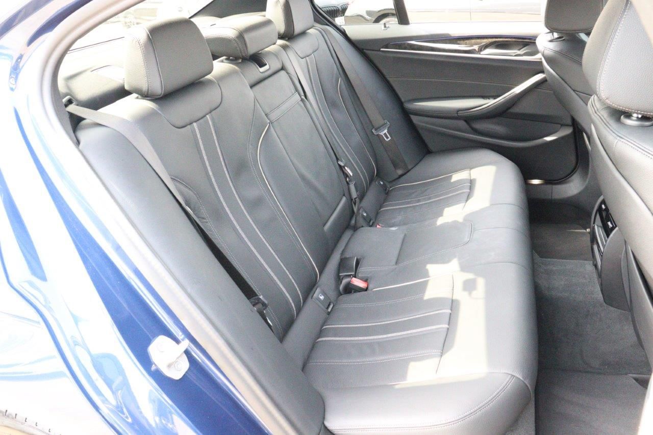 520d xDrive Sedan RHD