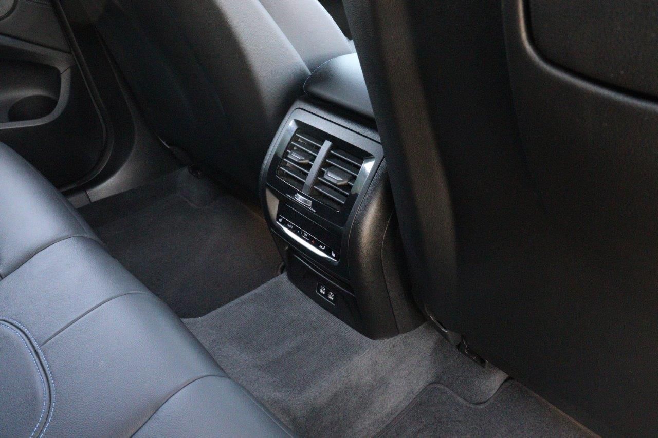 G01 X3 M40d RHD LCI ZA