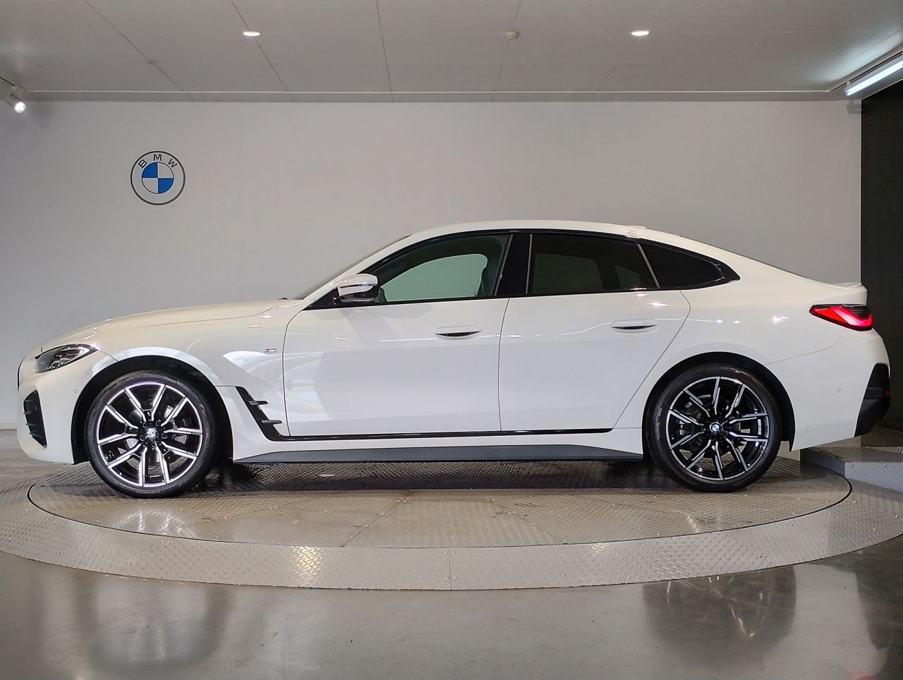 420i Gran Coupé RHD