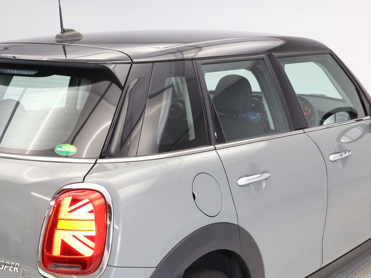 F55 COOPER D (AT)