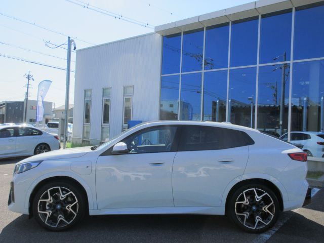 iX2 xDrive30 MSP