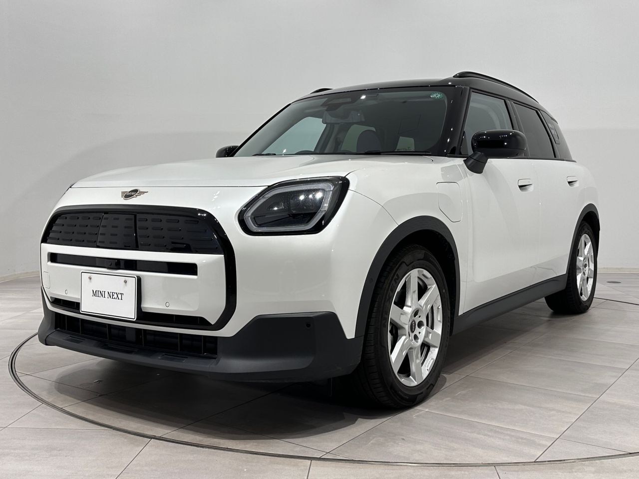 THE NEW MINI COUNTRYMAN E