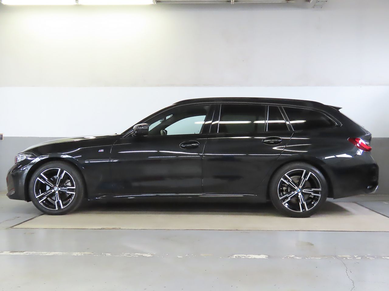 G21 320i Touring LCI RHD