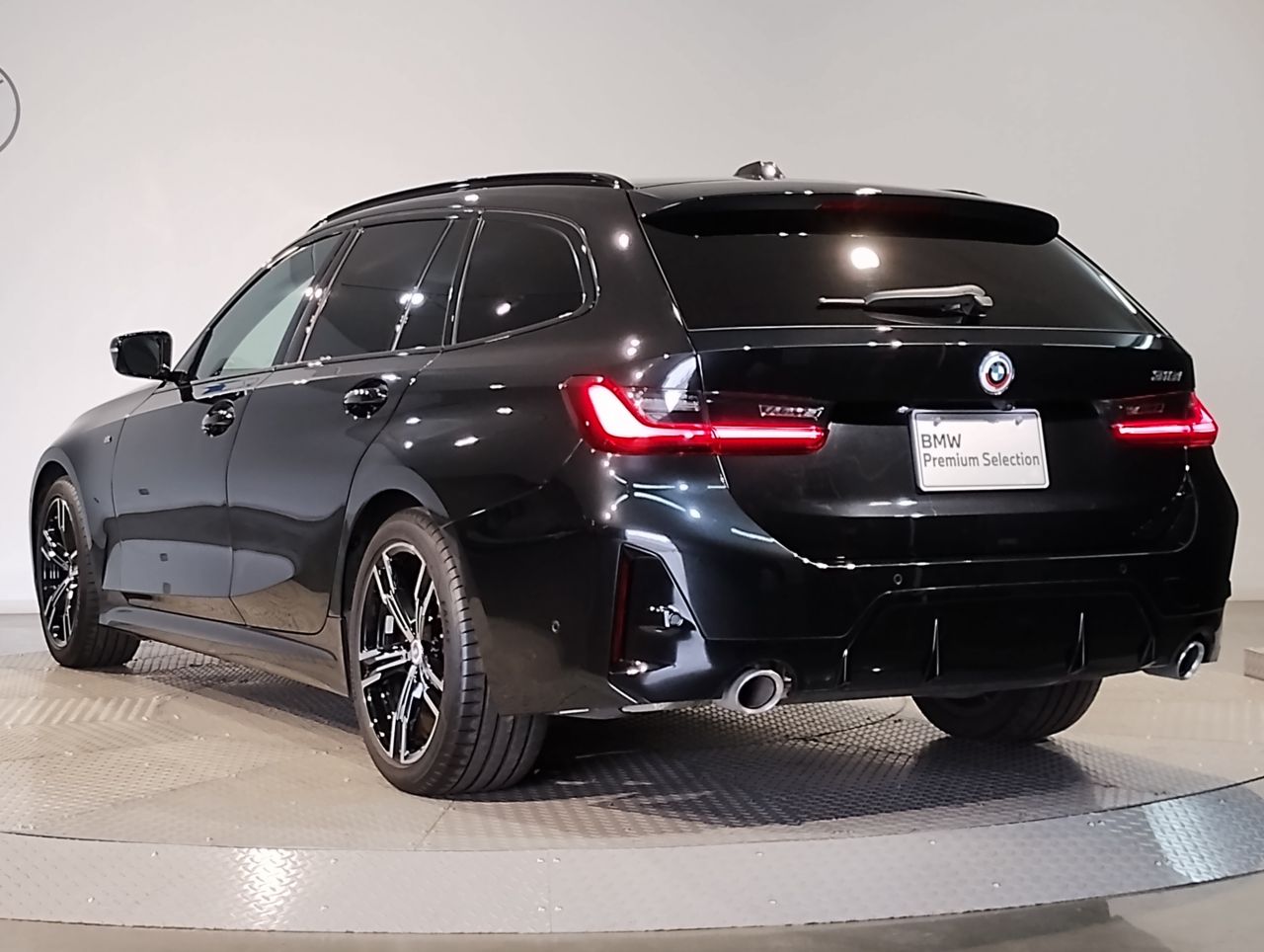 318i Touring RHD