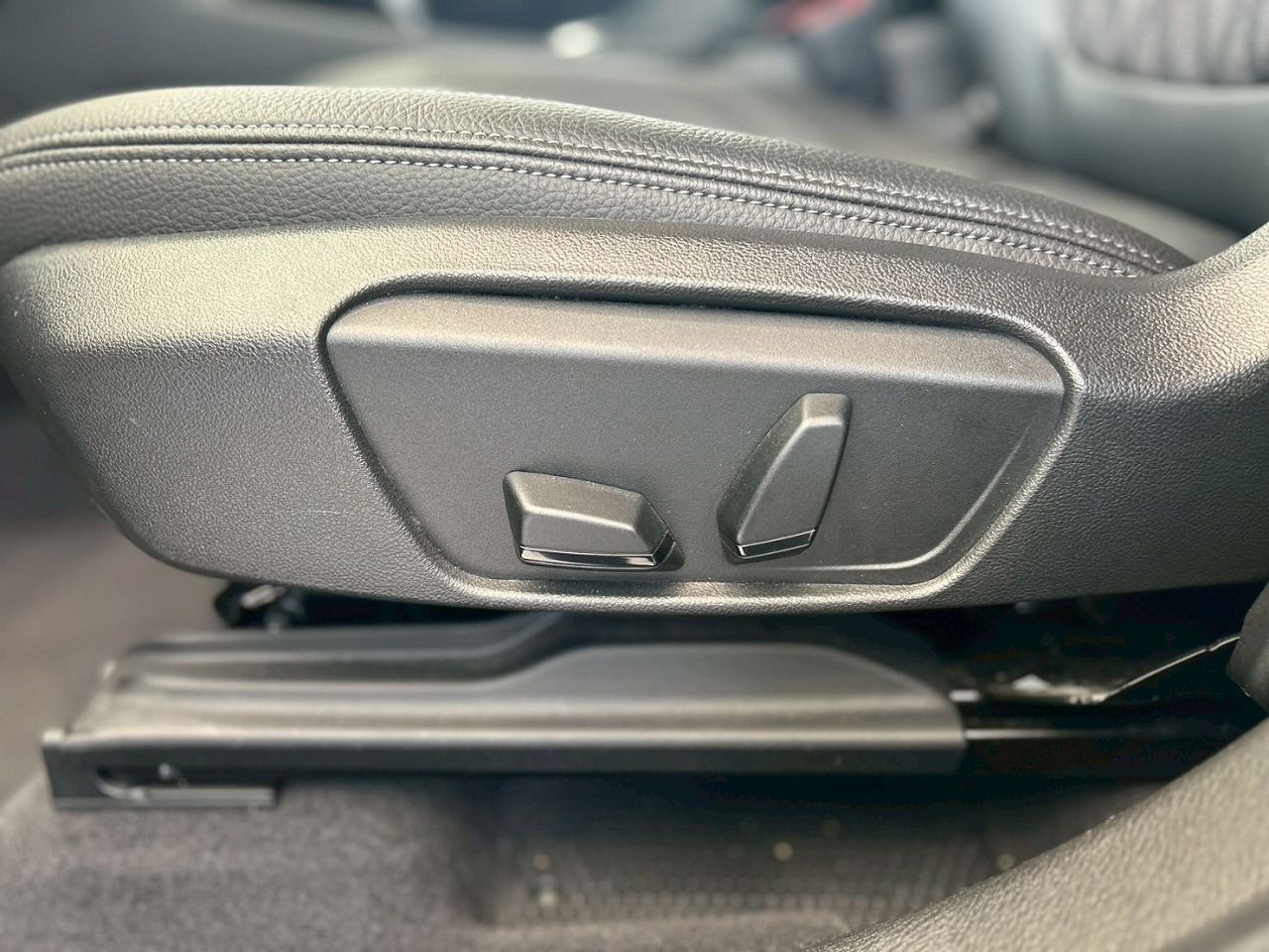 F48 X1 xDrive18d B47 2.0d LCI