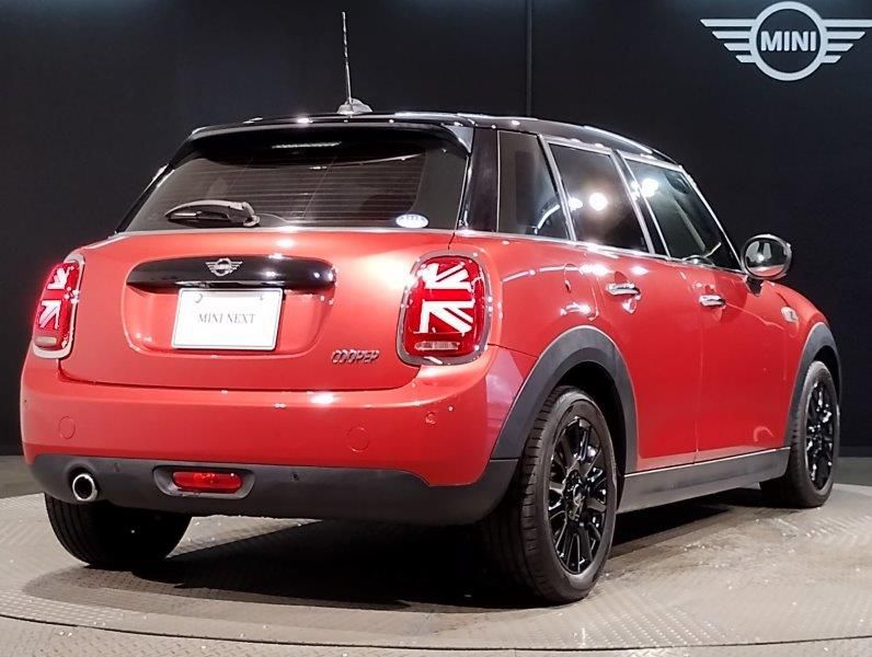 F55 MINI Cooper 5-Door Hatch LCI