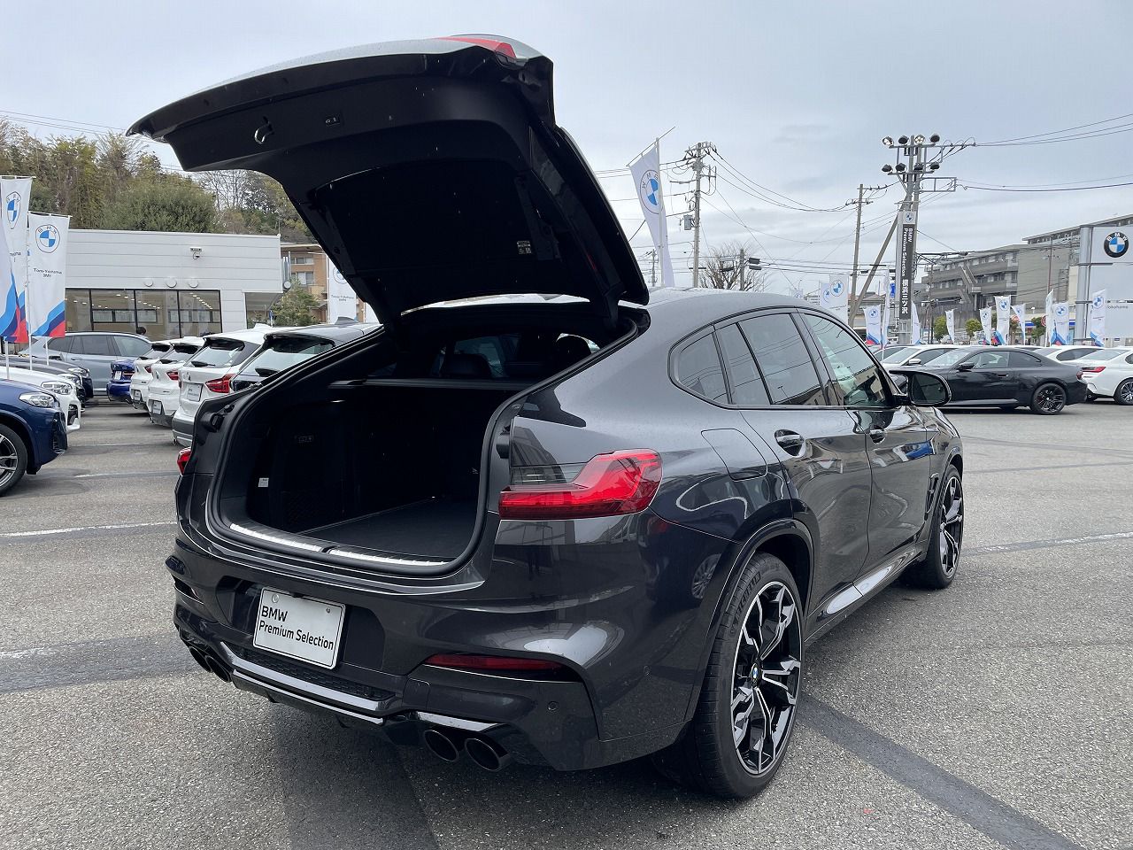 X4 M RHD