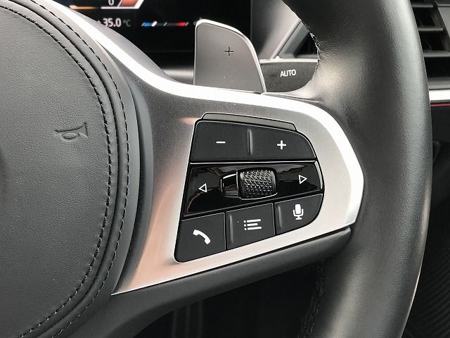 320d xDrive Berline RHD
