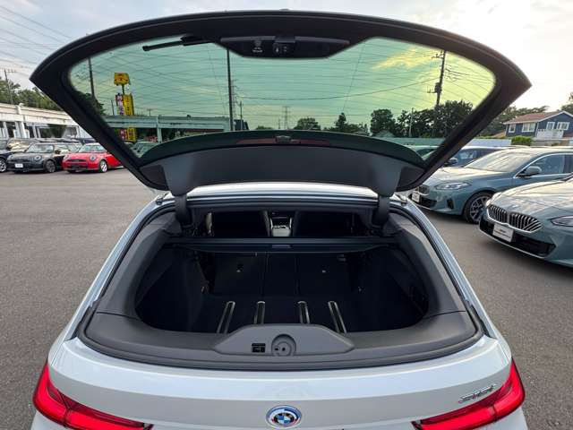 318i Touring RHD