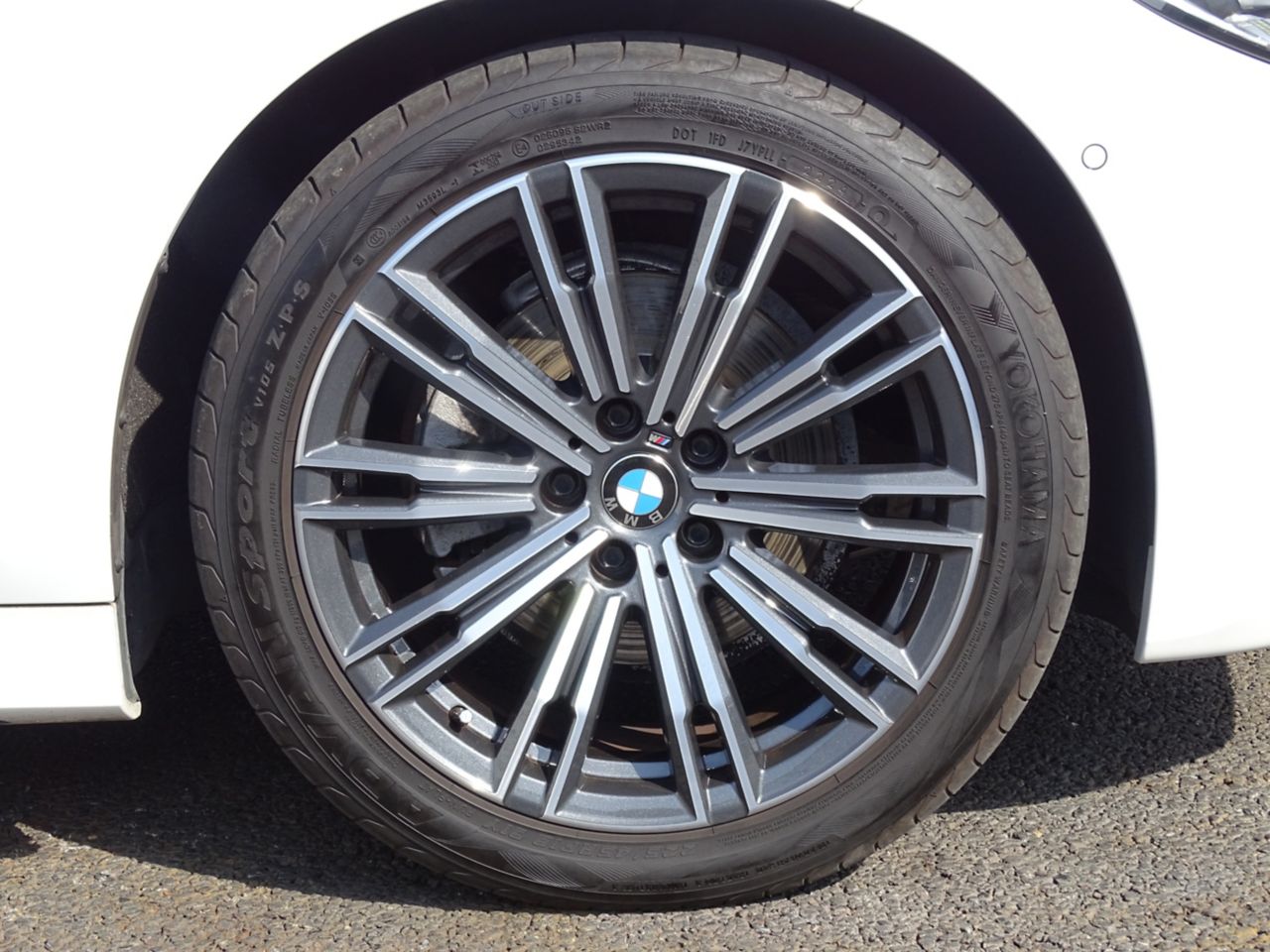 G20 320d xDrive RHD Saloon