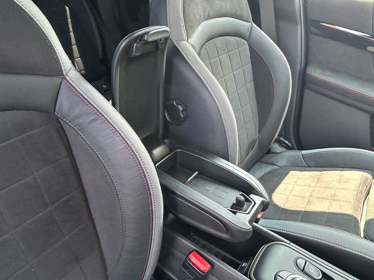 MINI John Cooper Works ALL4 Countryman RHD
