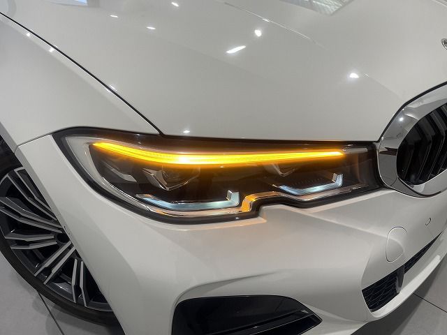 G21 320i RHD