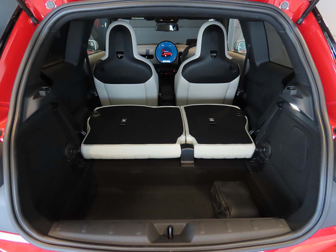F66 MINI Cooper C 3Dr